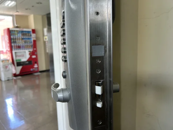 長さ調整のために加工した箇所をキレイにしました